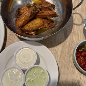 Sunnyside Pizzeria - Lemon Pepper Chicken Wings (8) - Italian Near Me - Atlanta, Georgia