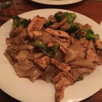 Noodlehead - See Yew with chicken - Thai Near Me - Pittsburgh, Pennsylvania Noodlehead - See Yew with chicken - Thai Near Me - Pittsburgh, Pennsylvania