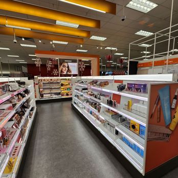 Target - Department Stores Near Me - Miami, Florida