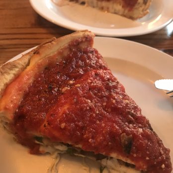 Giordano's - Pizza Near Me - Chicago, Illinois