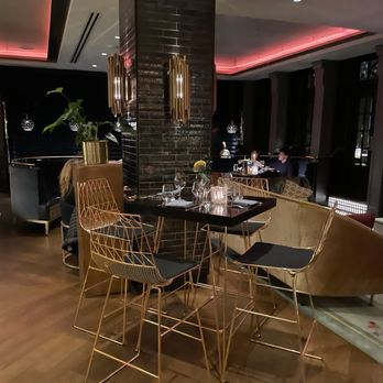 Bistro le Sam - Canadian (New) Near Me - Quebec City, Quebec