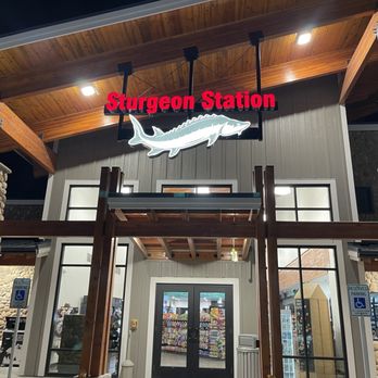 Sturgeon Station - Excellent stop for gas, food, drinks, laundry and shower - Convenience Stores Near Me - Bonners Ferry, Idaho
