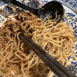 Dan Dandan Noodles With Minced Pork 渝味旦旦面(猪肉沫) Dan Dandan Noodles With Minced Pork 渝味旦旦面(猪肉沫)