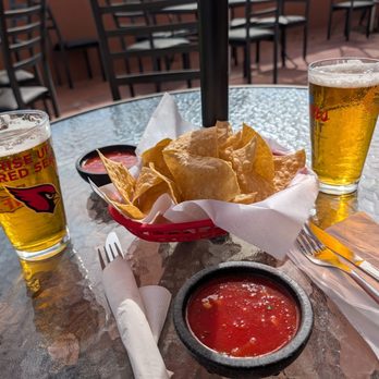 El Azteca Family Restaurant - Mexican Near Me - Show Low, Arizona