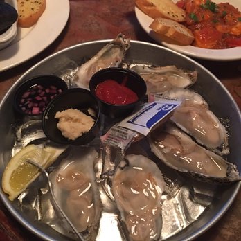 Rhodeside Grill - $1 oysters - American Near Me - Arlington, Virginia Rhodeside Grill - $1 oysters - American Near Me - Arlington, Virginia