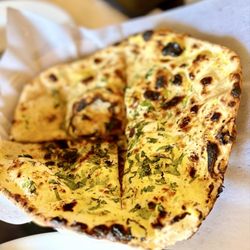 Garlic naan
