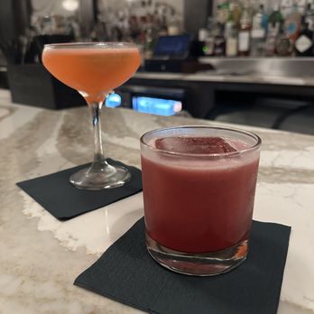 I Know You Know - Cocktail Bars Near Me - New Britain, Connecticut