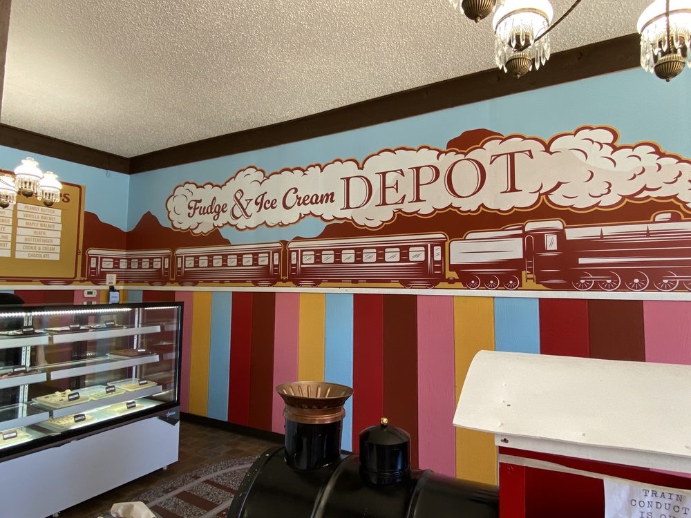 Medora Fudge & Ice Cream Depot Logo