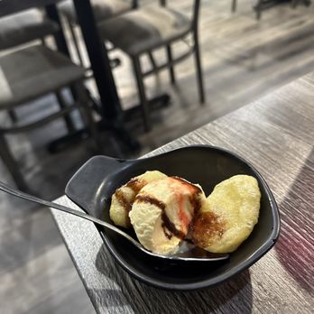 Itzavy Sushi - Tempura Banana - Sushi Bars Near Me - Reno, Nevada