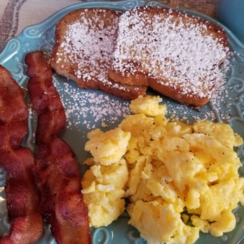 Skyridge Inn - Amazing breakfast (even gluten free)! - Hotels Near Me - Torrey, Utah Skyridge Inn - Amazing breakfast (even gluten free)! - Hotels Near Me - Torrey, Utah