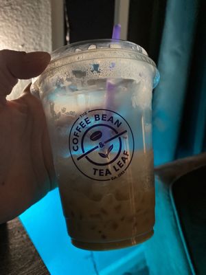 The Coffee Bean & Tea Leaf by null