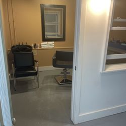 Salon2Suites