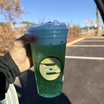 Ziggi's Coffee - Limelight with blue raspberry cold foam - Coffee & Tea Near Me - Conyers, Georgia
