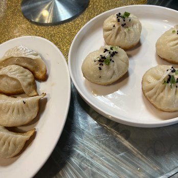 WangJia Restaurant - Noodle pot stickers and pan fired pork bun call 鍋貼及生煎包 - Shanghainese Near Me - San Gabriel, California WangJia Restaurant - Noodle pot stickers and pan fired pork bun call 鍋貼及生煎包 - Shanghainese Near Me - San Gabriel, California