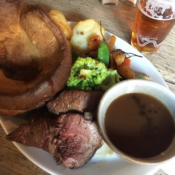 The Chequers - Sunday Roast - Pubs Near Me - Chipping Norton, OXF The Chequers - Sunday Roast - Pubs Near Me - Chipping Norton, OXF