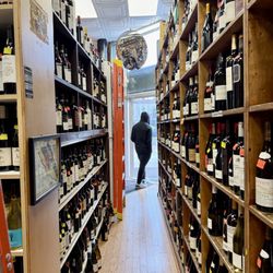 Schneider's Of Capitol Hill