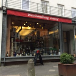 Vinery - Leider etwas verschwommen, da aus dem Auto