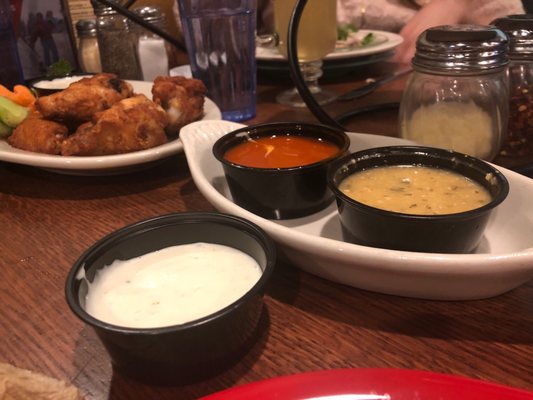 Paradise Pizzeria & Ice Creamery by null