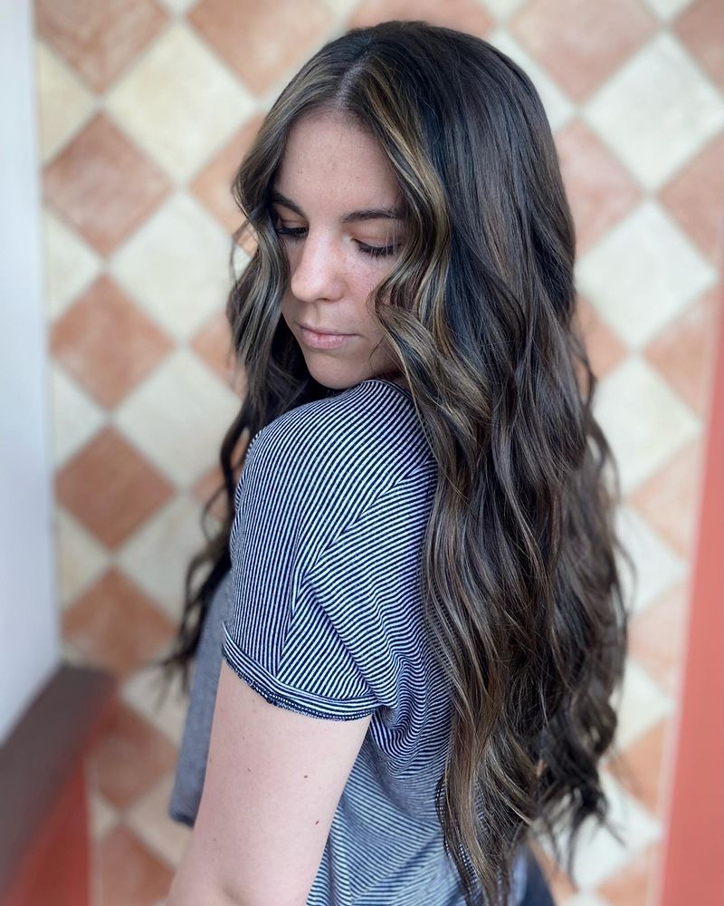 Sierra Schwartz Hair Logo