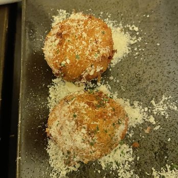 The Sweet Sap - Mac & Cheese Ball - New American Near Me - Flushing, New York