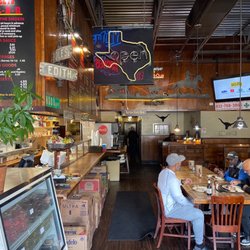 Skeets Barbeque - Inside of store