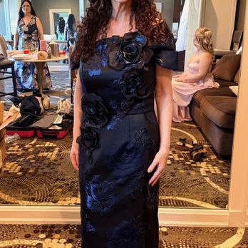 Avenue Fashions - Loving my gown! - Women's Clothing Near Me - Deerfield, Illinois