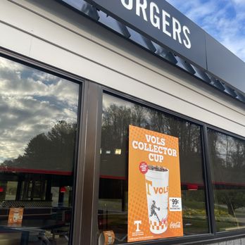 Hardee's - Outside - Fast Food Near Me - Chattanooga, Tennessee Hardee's - Outside - Fast Food Near Me - Chattanooga, Tennessee