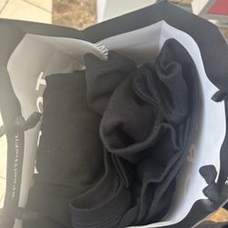 Gee thanks torrid a small bag and my sweater is getting wrinkled