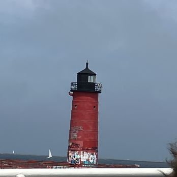 Milwaukee Boat Line - The famous 'Ye Olde Lighthousy'! Classic! - Boat Charters Near Me - Milwaukee, Wisconsin Milwaukee Boat Line - The famous 'Ye Olde Lighthousy'! Classic! - Boat Charters Near Me - Milwaukee, Wisconsin
