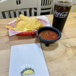 Deysi’s Tacos - Chips and Salsa