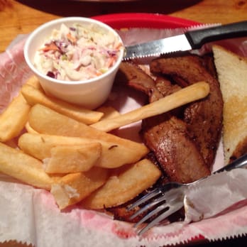 Porky's BBQ - Ordinary fries and tough beef but excellent slaw. - Barbeque Near Me - Paoli, Indiana