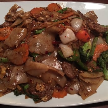 Thai Stellar - N2 Drunken Noodles, look at alllll that noodles! - Thai Near Me - Webster, Texas Thai Stellar - N2 Drunken Noodles, look at alllll that noodles! - Thai Near Me - Webster, Texas