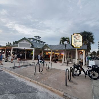 Crabby's Beachside Pavilion - The Palm Pavilion - Seafood Near Me - Clearwater Beach, Florida Crabby's Beachside Pavilion - The Palm Pavilion - Seafood Near Me - Clearwater Beach, Florida