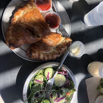Stout's Pizza - Pizza Near Me - San Antonio, Texas