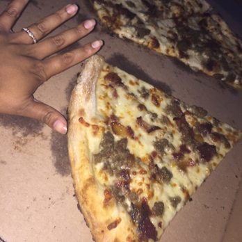Messenger Pizza - Huge huge pizza lol - Pizza Near Me - Nampa, Idaho Messenger Pizza - Huge huge pizza lol - Pizza Near Me - Nampa, Idaho