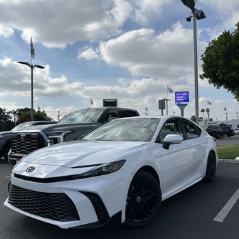 Goldstar Motors - Car Dealers Near Me - Glendale, California Goldstar Motors - Car Dealers Near Me - Glendale, California