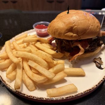 Bear Roots Tavern - Shroom Burger - American Near Me - Escondido, California