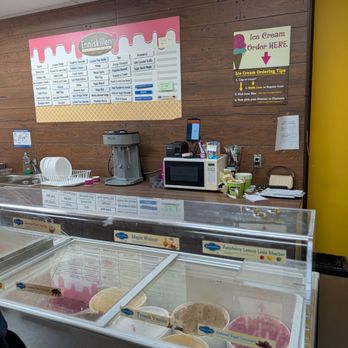 Enniskillen General Store - Sherbet and ice cream - Ice Cream & Frozen Yogurt Near Me - Bowmanville, Ontario