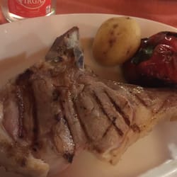 Casa Carmelo - Chuleta de cordero (lamb) with a potato and grilled red bell pepper