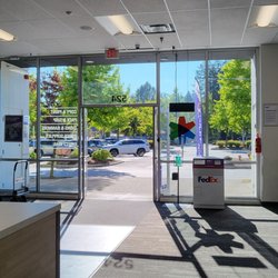 FedEx Office Print & Ship Center