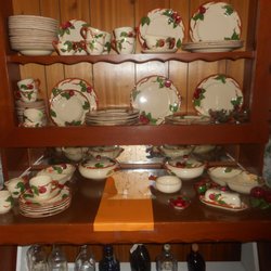 Ye Olde Paint Box - Franciscan Apple vintage dishes.