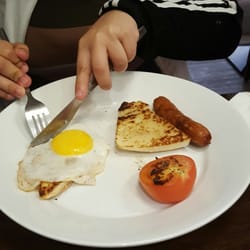 Thyme Sandwich Deli - Good old fry up