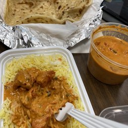Chicken Makhni and flat bread.