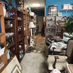 Island Thrift - Household, furniture, kitchen