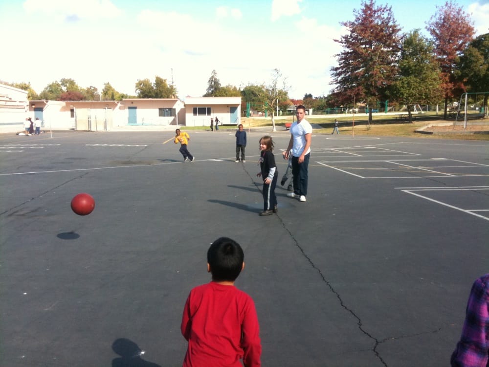 DEL PASO MANOR ELEMENTARY Updated September 2024 2700 Maryal Dr