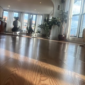 UpDog Studios - Harlem - Yoga Near Me - New York, New York