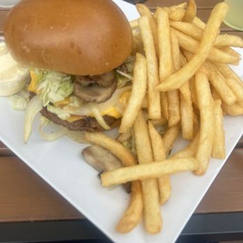 Looney's Pub - Nottingham - Pubs Near Me - Nottingham, Maryland Looney's Pub - Nottingham - Pubs Near Me - Nottingham, Maryland