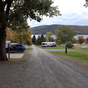 Lakeview Camp Sites - Campground road view of Keuka Lake - RV Parks Near Me - Dundee, New York