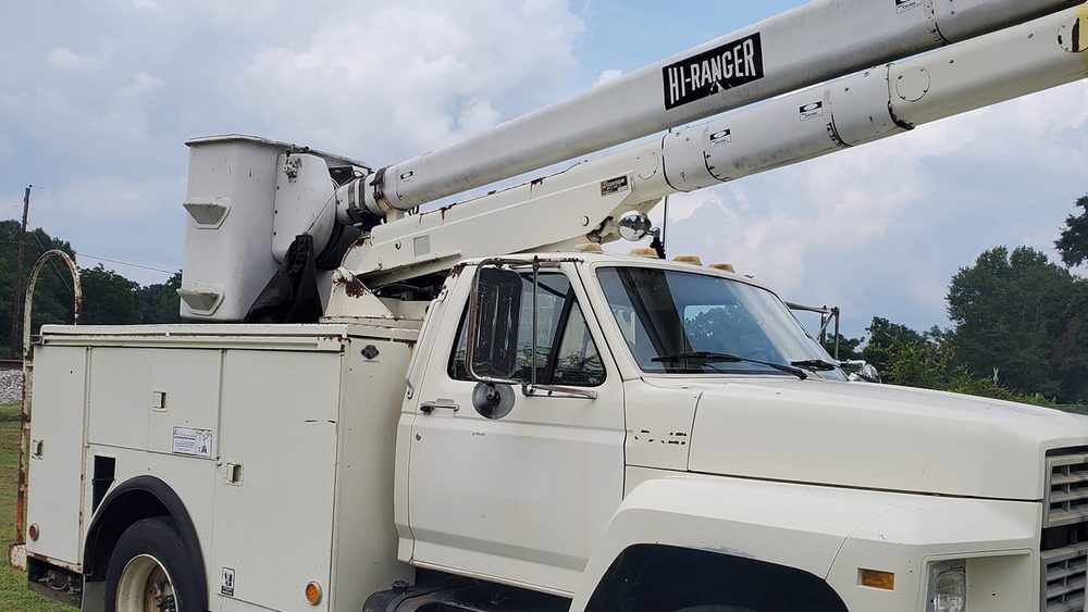 CHOPPERS TREE SERVICE Updated September 2024 Request a Quote 13