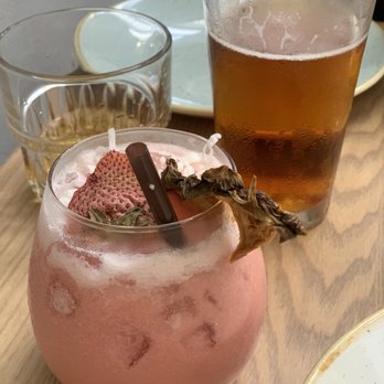 Red Rooster Overtown - Miami Mi11shake Duke & Dame Lager - Cocktail Bars Near Me - Miami, Florida Red Rooster Overtown - Miami Mi11shake Duke & Dame Lager - Cocktail Bars Near Me - Miami, Florida